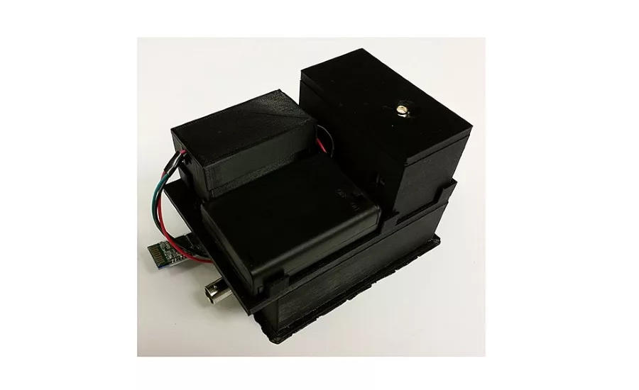 Portable device lights the way to better foodborne illness detection