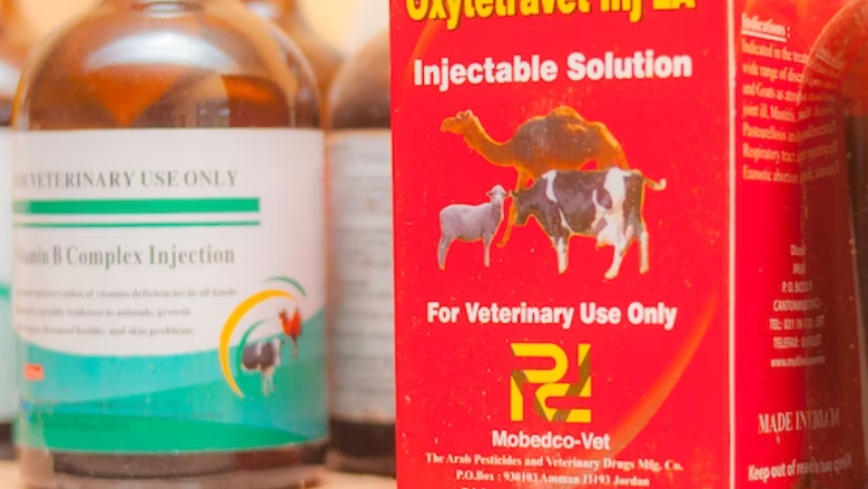 injectable farm animal veterinary drugs in packaging