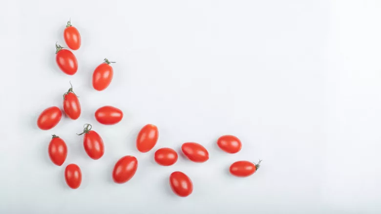 small red tomatoes