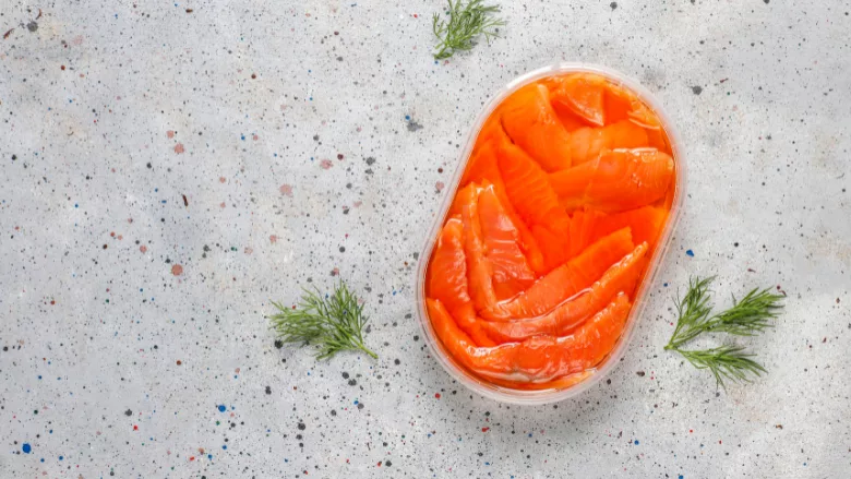 smoked salmon in oil