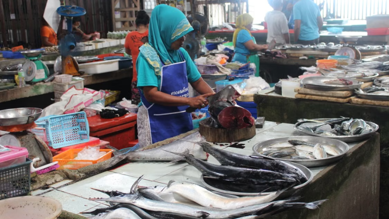 Study Compares Pathogen Risks in Farmed, Wild-Caught Food Animals Sold in Traditional Markets
