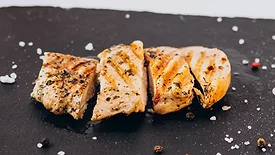 grilled seasoned chicken