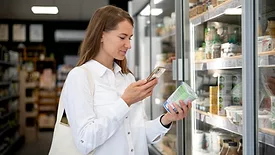 shopper scanning food label