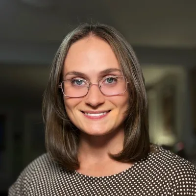 Bailee Henderson headshot