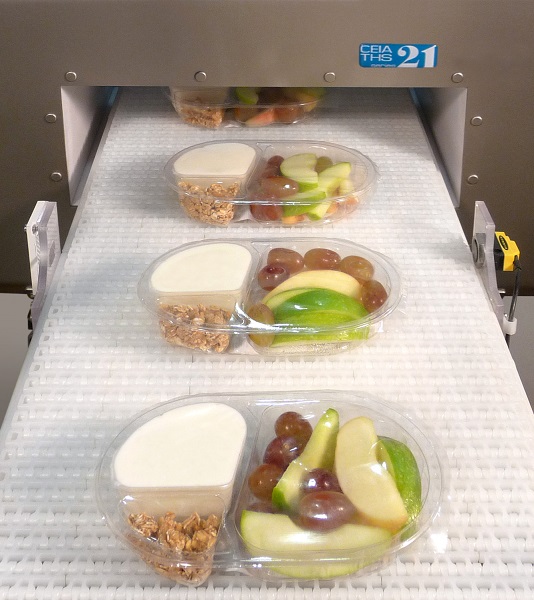 Heat-and-Control_CEIA THS21_fruit snack trays.jpg